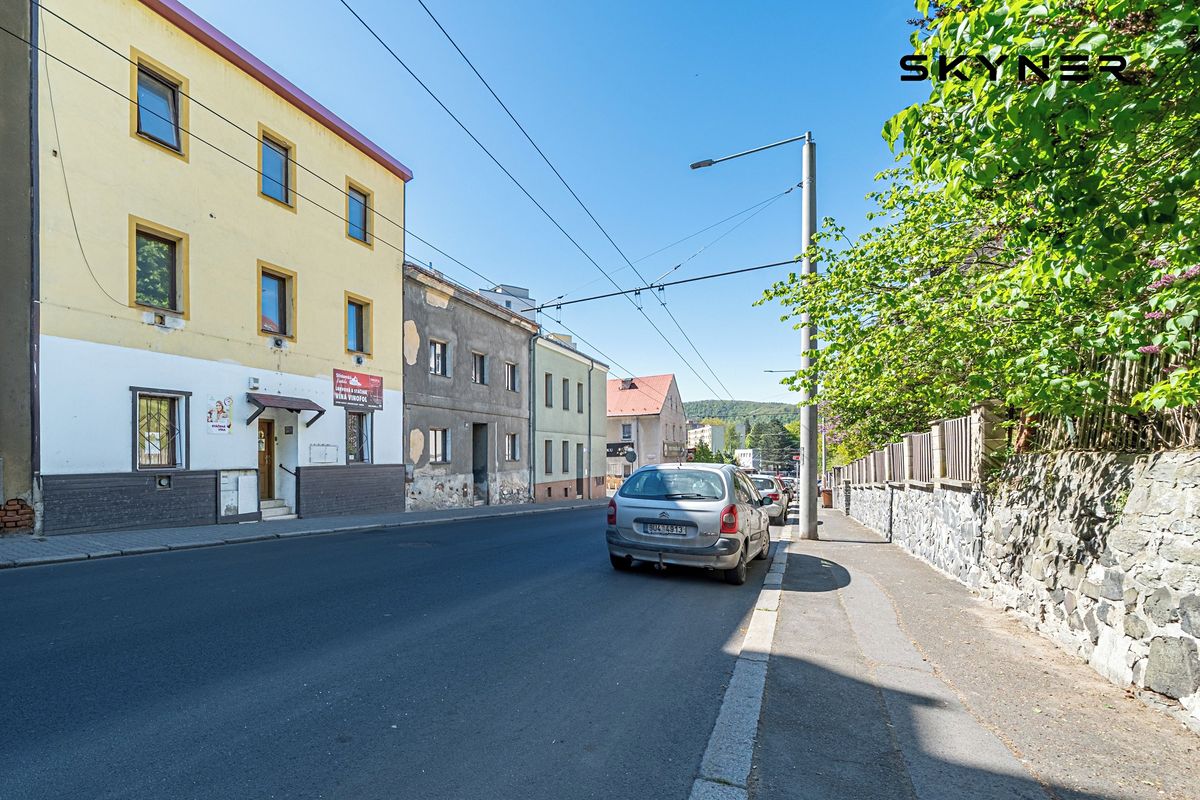 Prodej rodinného domu 300 m², pozemek 90 m² – fotografie 4