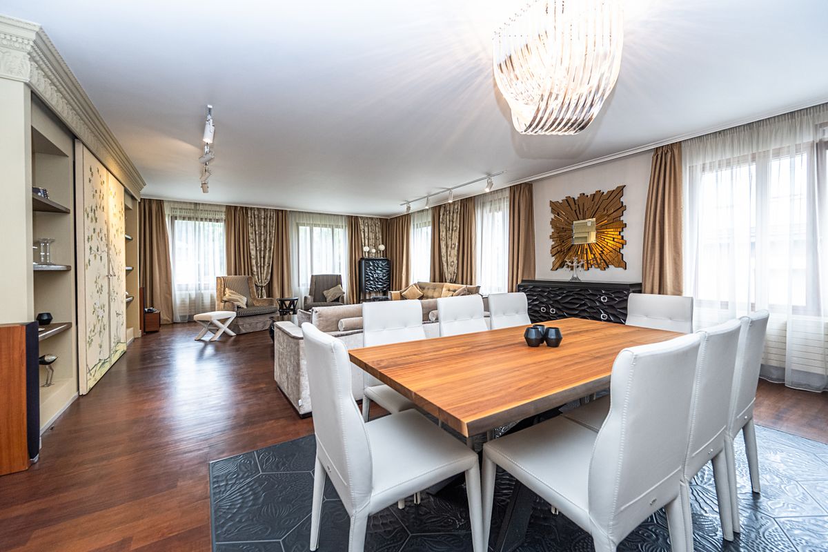 Pronájem bytu 5+kk 193 m² – fotografie 2