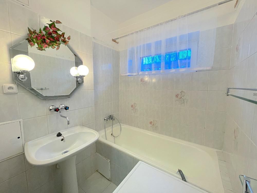 Pronájem bytu 3+1 72 m² – fotografie 3