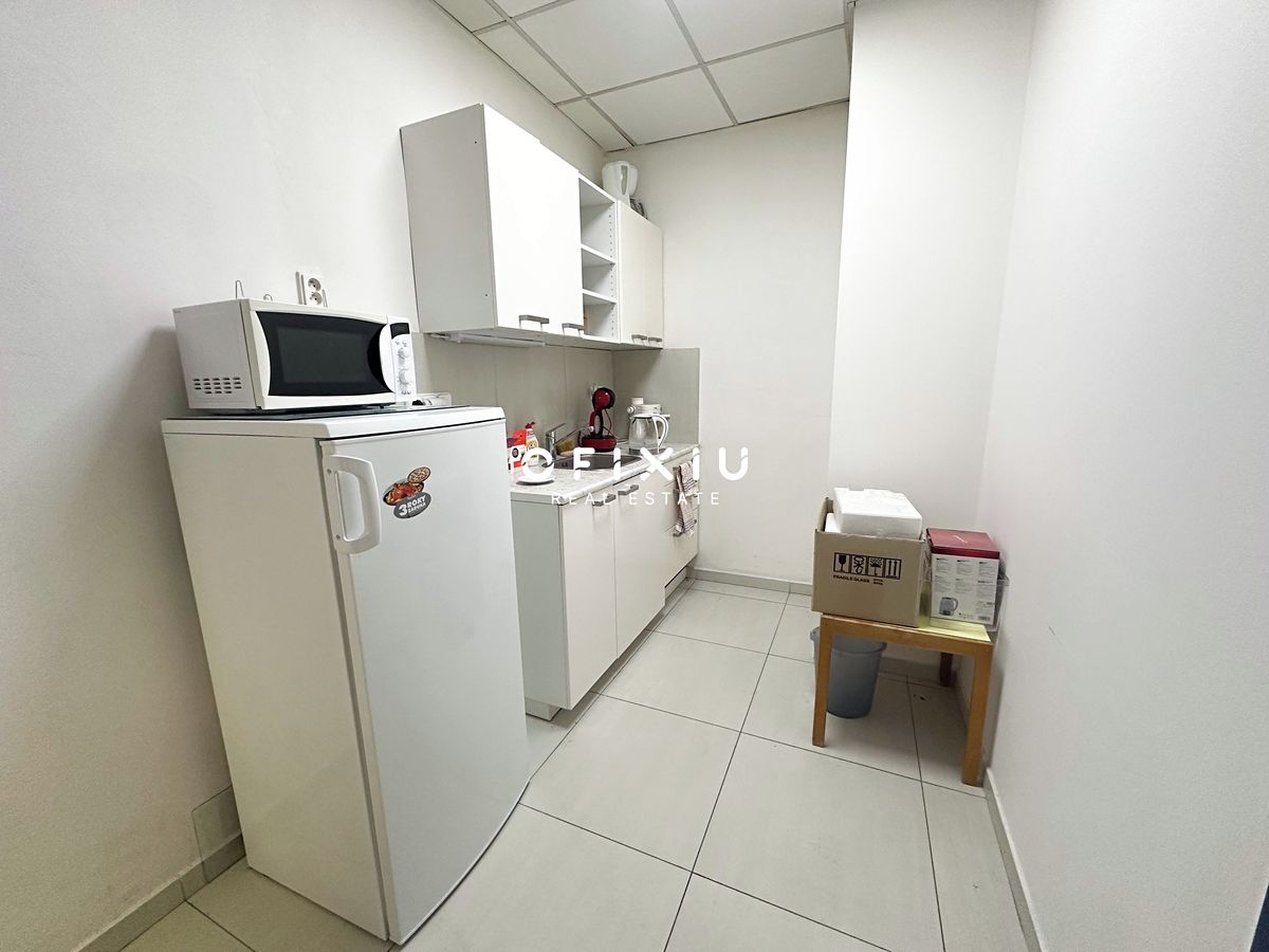 Pronájem kanceláře 66 m² – fotografie 5
