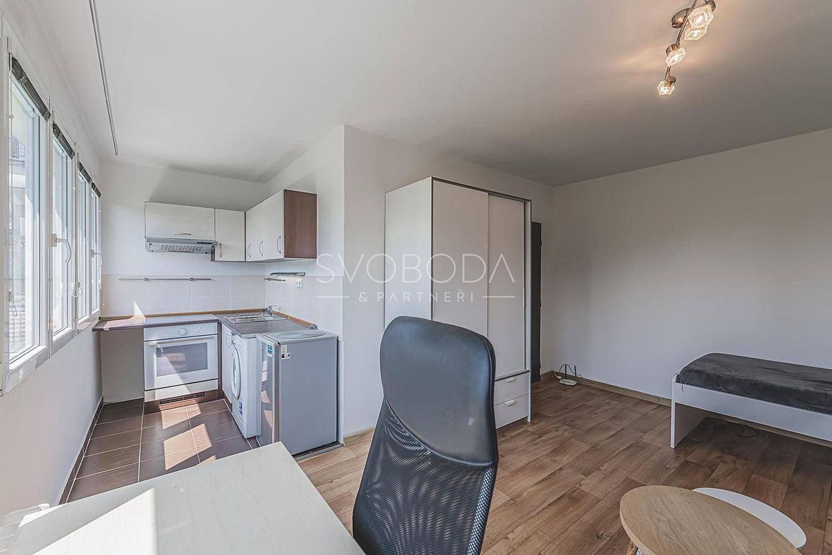 Pronájem bytu 1+kk 27 m² – fotografie 5