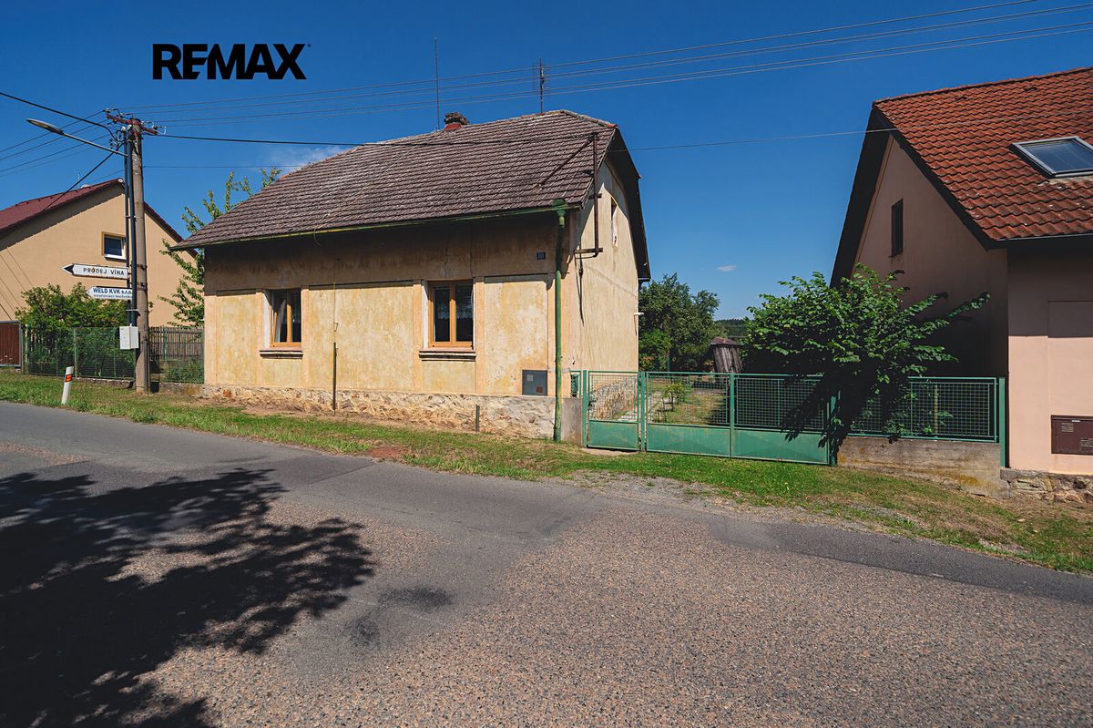 Prodej rodinného domu 104 m², pozemek 1350 m² – fotografie 2