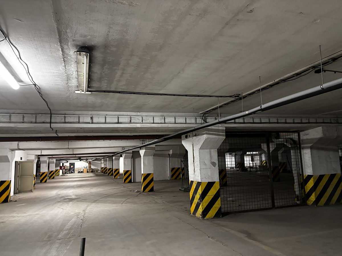 Pronájem garáže 3838 m² – fotografie 2