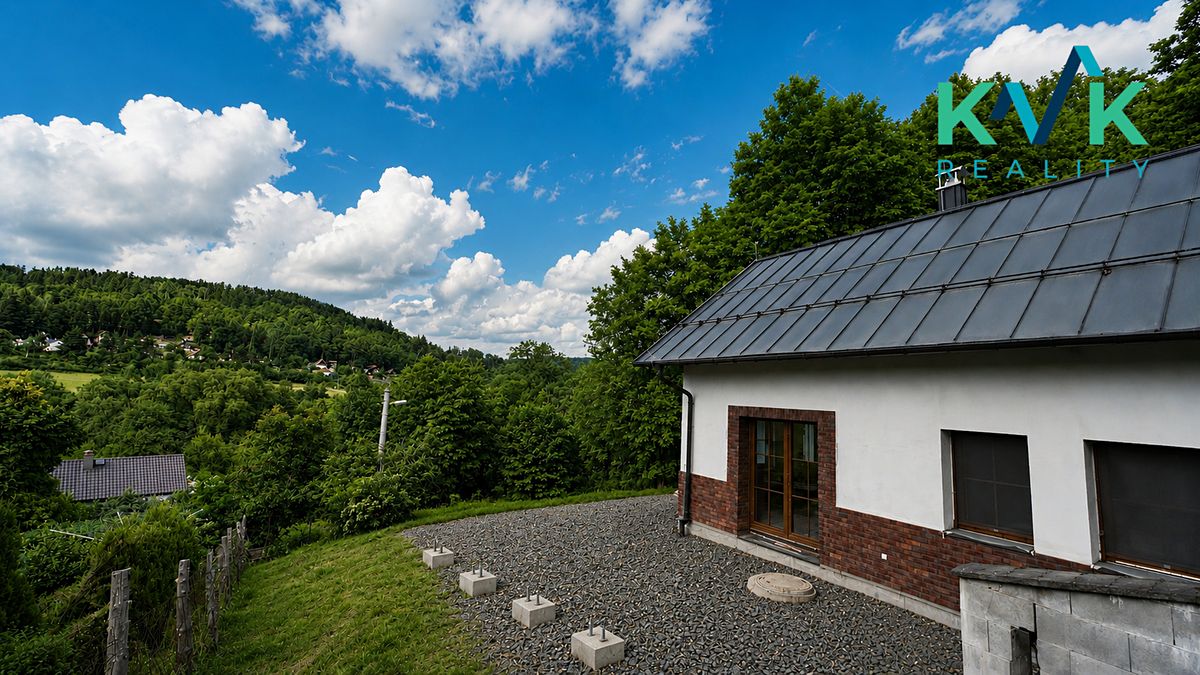Prodej rodinného domu 99 m², pozemek 654 m² – fotografie 2