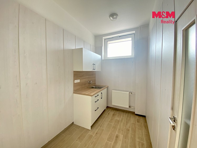 Комерційне приміщення в оренду, 43 м² (2 з 7)