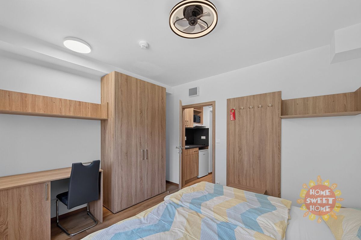 Pronájem bytu 1+kk 18 m² – fotografie 2