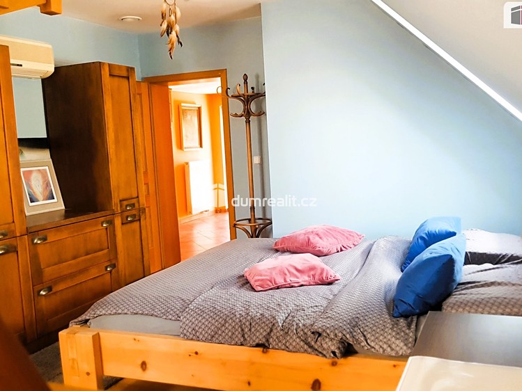 Prodej domu, 303 m² (58 z 60)