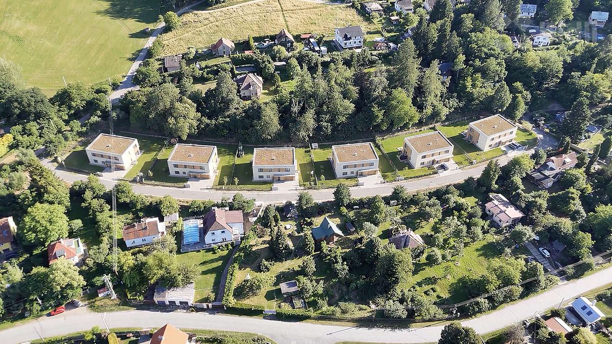 Prodej stavebního pozemku 8271 m²