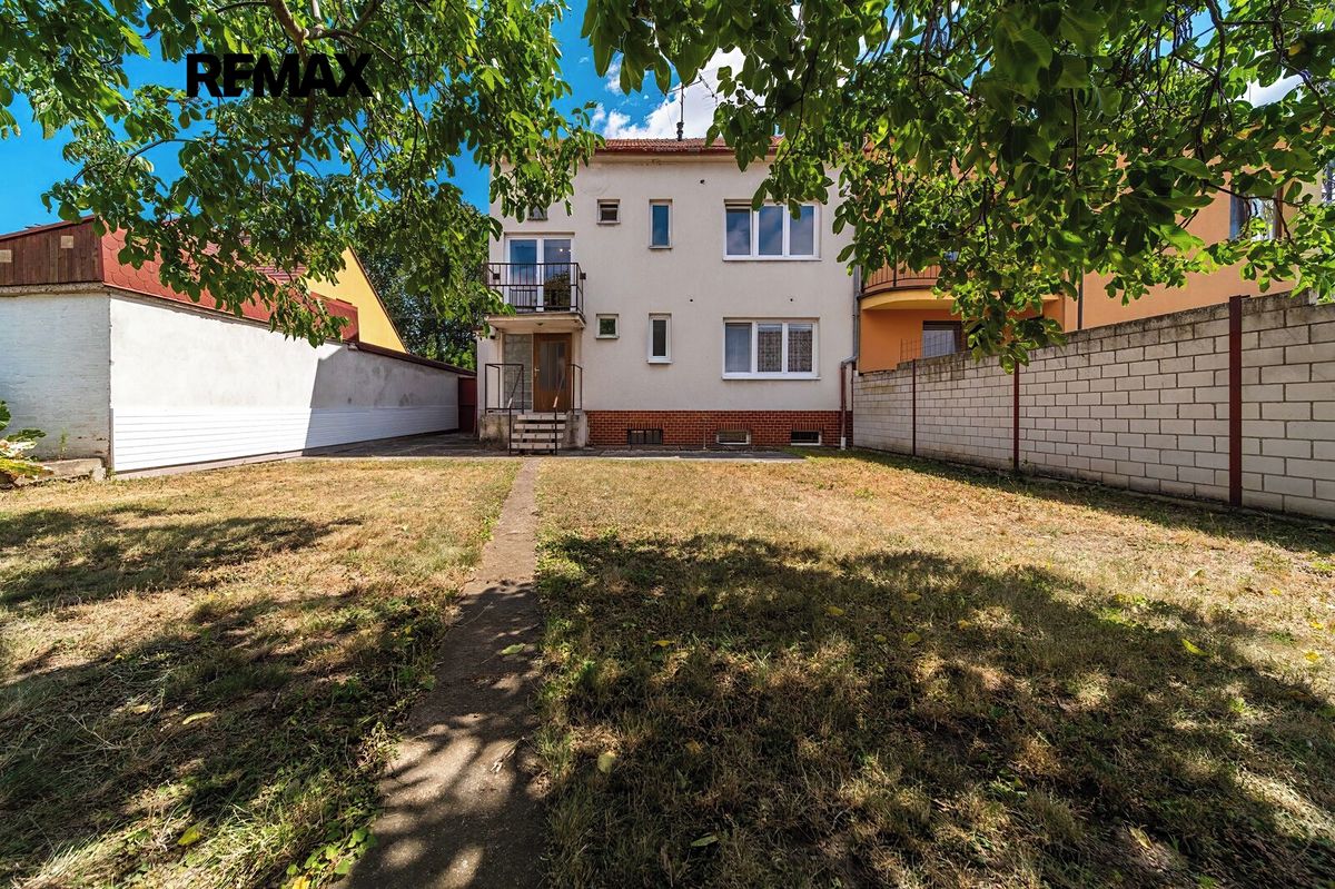 Prodej rodinného domu 190 m², pozemek 852 m²