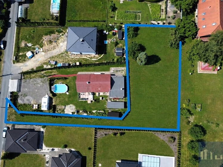 Prodej pozemku, 1 053 m² (3 z 8)