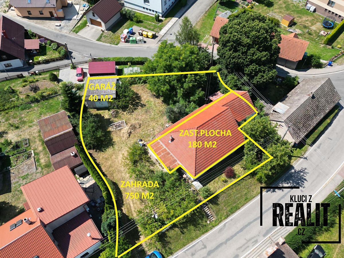 Prodej rodinného domu 135 m², pozemek 970 m² – fotografie 3