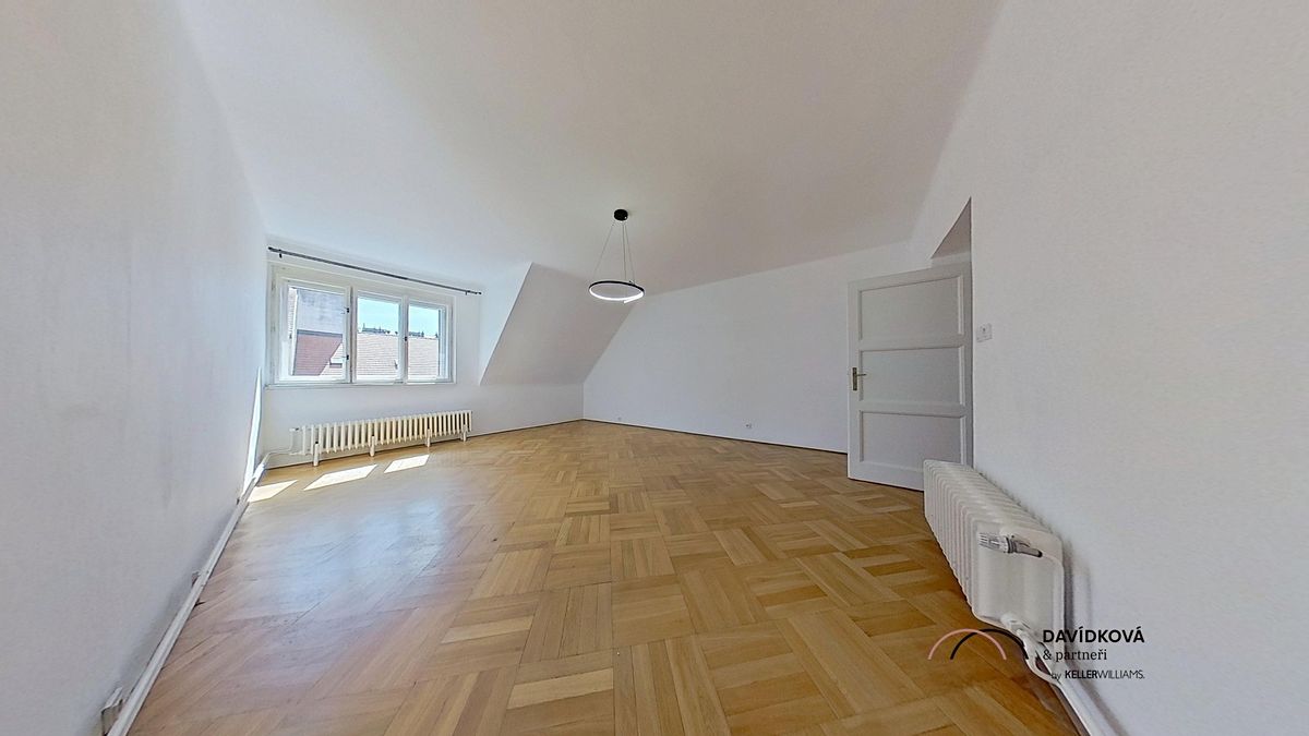 Pronájem bytu 2+1 68 m² – fotografie 3