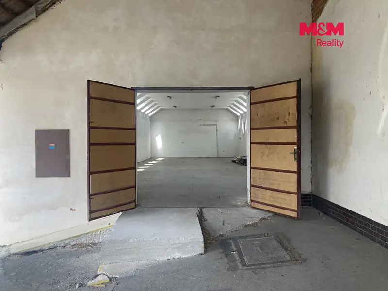 Pronájem skladového prostoru 156 m², Šťáhlavy – náhled fotky 2