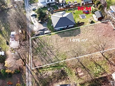 Prodej stavebního pozemku 1076 m²