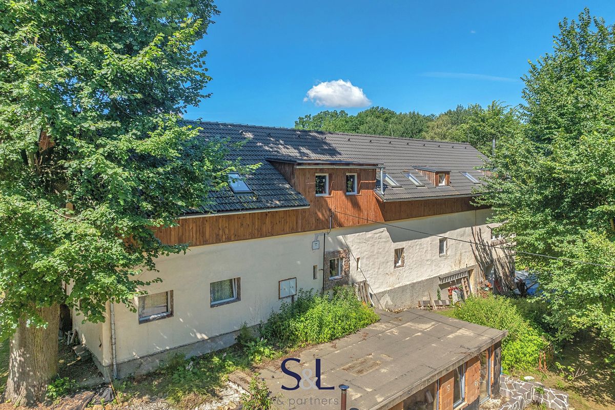 Prodej vícegeneračního domu 470 m², pozemek 5000 m² – fotografie 2