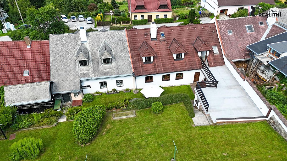 Prodej rodinného domu 387 m², pozemek 6108 m² – fotografie 4
