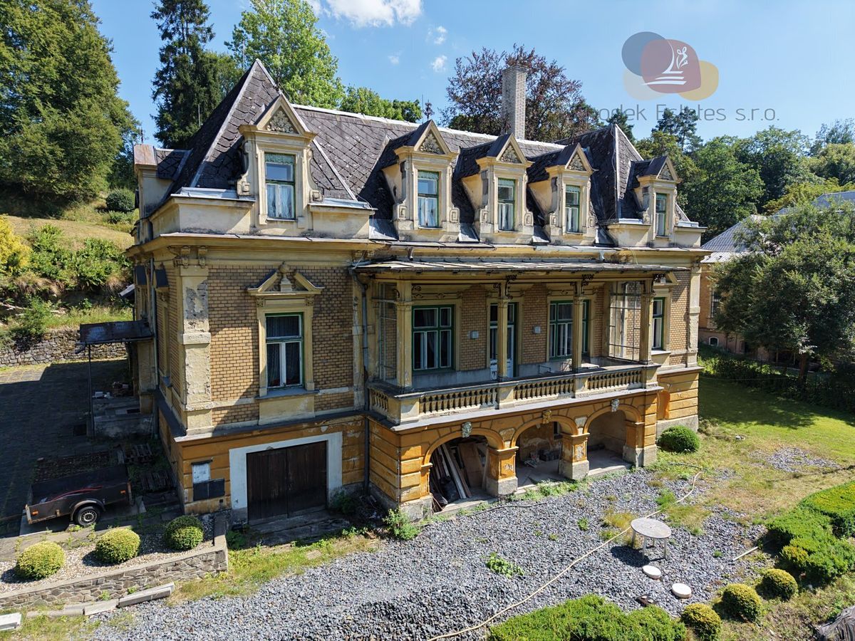 Prodej vily 640 m², pozemek 8842 m² – fotografie 2