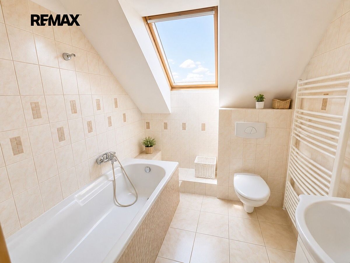 Prodej rodinného domu 184 m², pozemek 1173 m² – fotografie 4