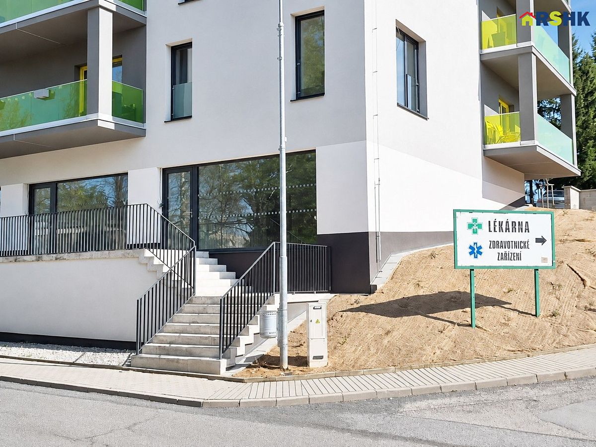 Pronájem obchodního prostoru 40 m² – fotografie 2