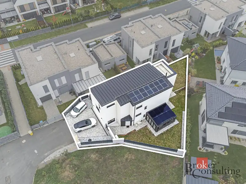 Prodej rodinného domu 290 m², pozemek 466 m², Chýně – náhled fotky 1