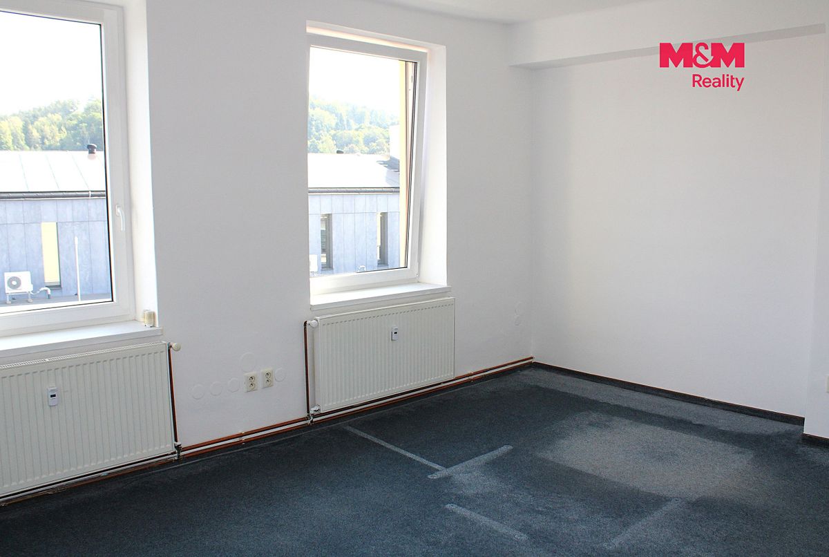 Pronájem kanceláře 19 m² – fotografie 3