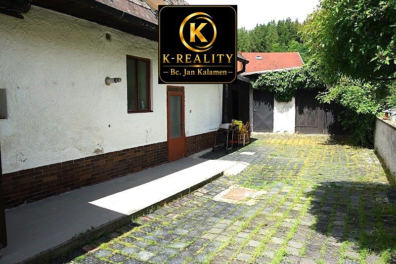 Prodej rodinného domu 372 m², pozemek 270 m² – fotografie 3