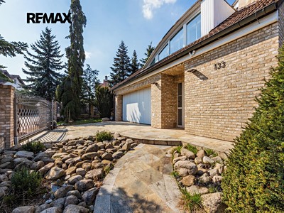 Prodej kanceláře 433 m²