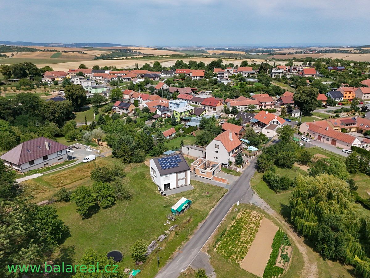 Prodej rodinného domu 147 m², pozemek 1059 m² – fotografie 3