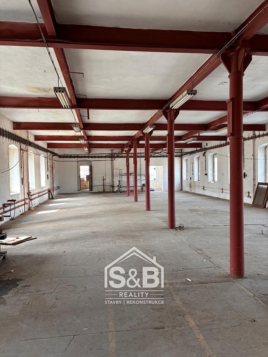 Pronájem skladového prostoru 270 m² – fotografie 3