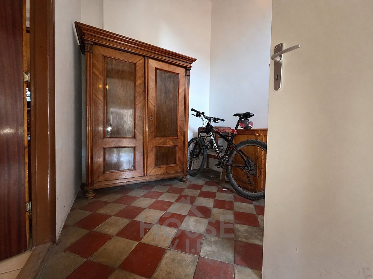 Prodej vícegeneračního domu 275 m², pozemek 739 m² – fotografie 3