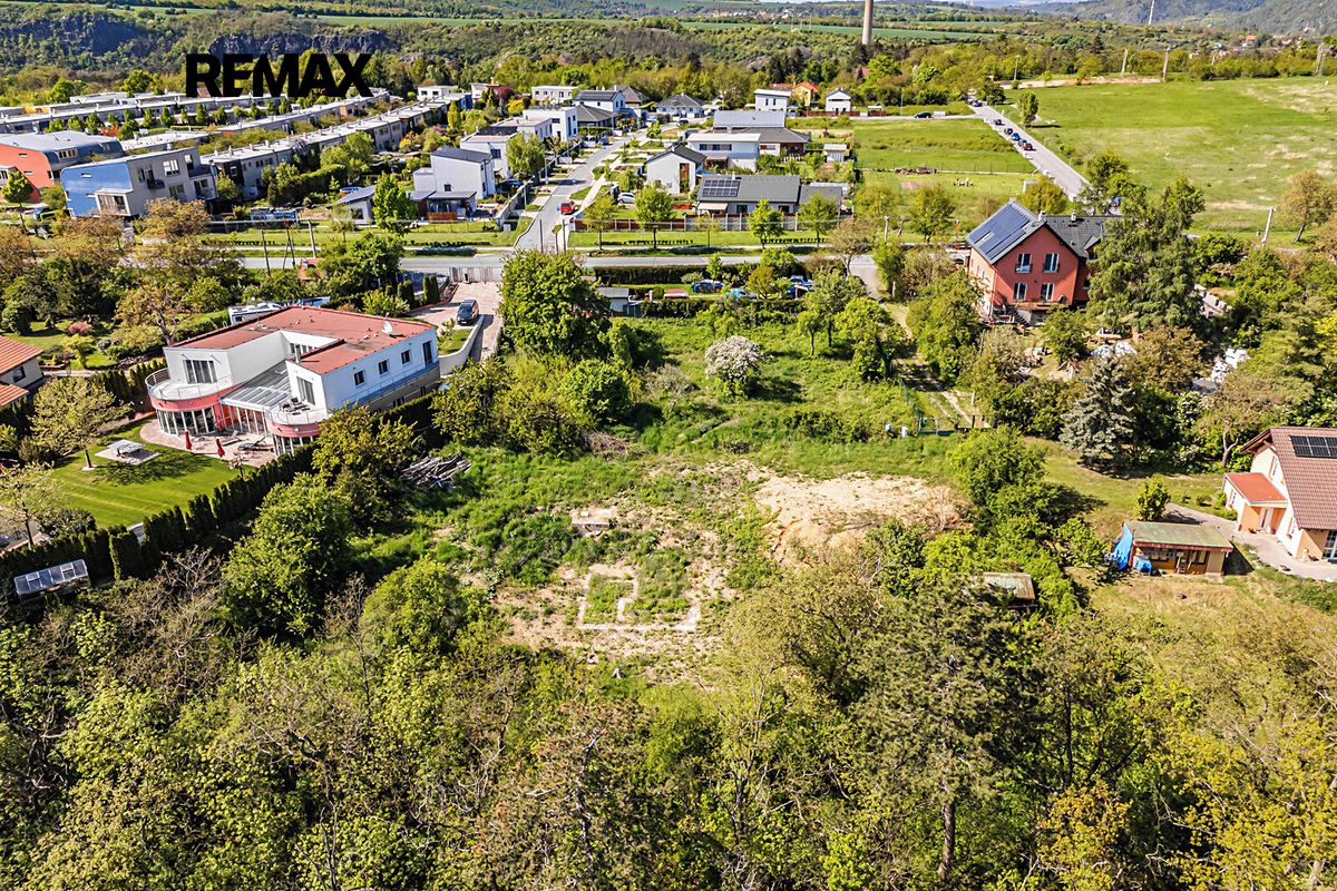 Prodej stavebního pozemku 1885 m² – fotografie 4