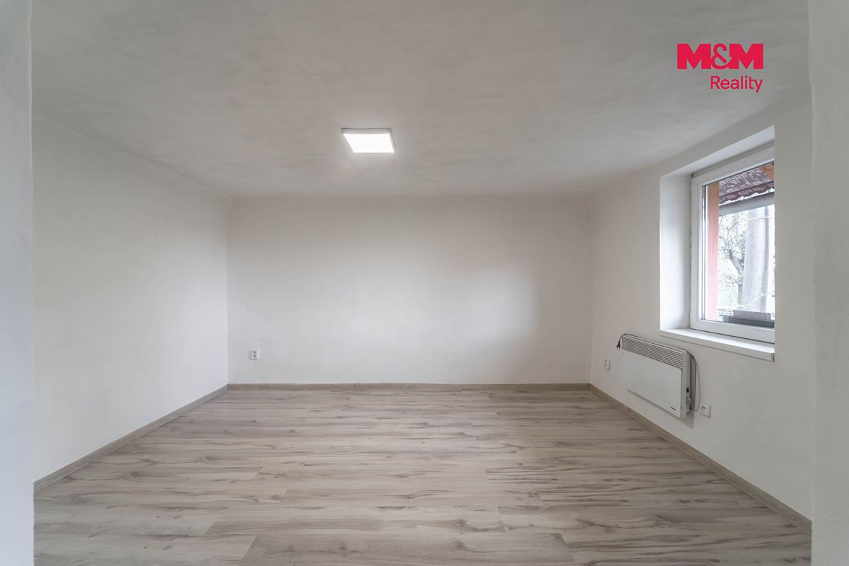 Prodej rodinného domu 78 m², pozemek 352 m² – fotografie 4