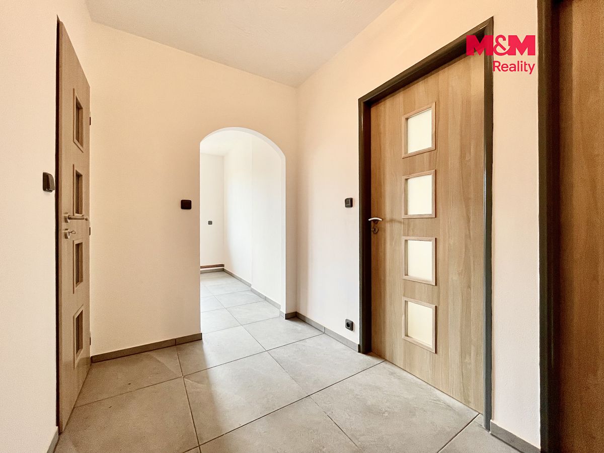 Pronájem bytu 2+1 55 m² – fotografie 2