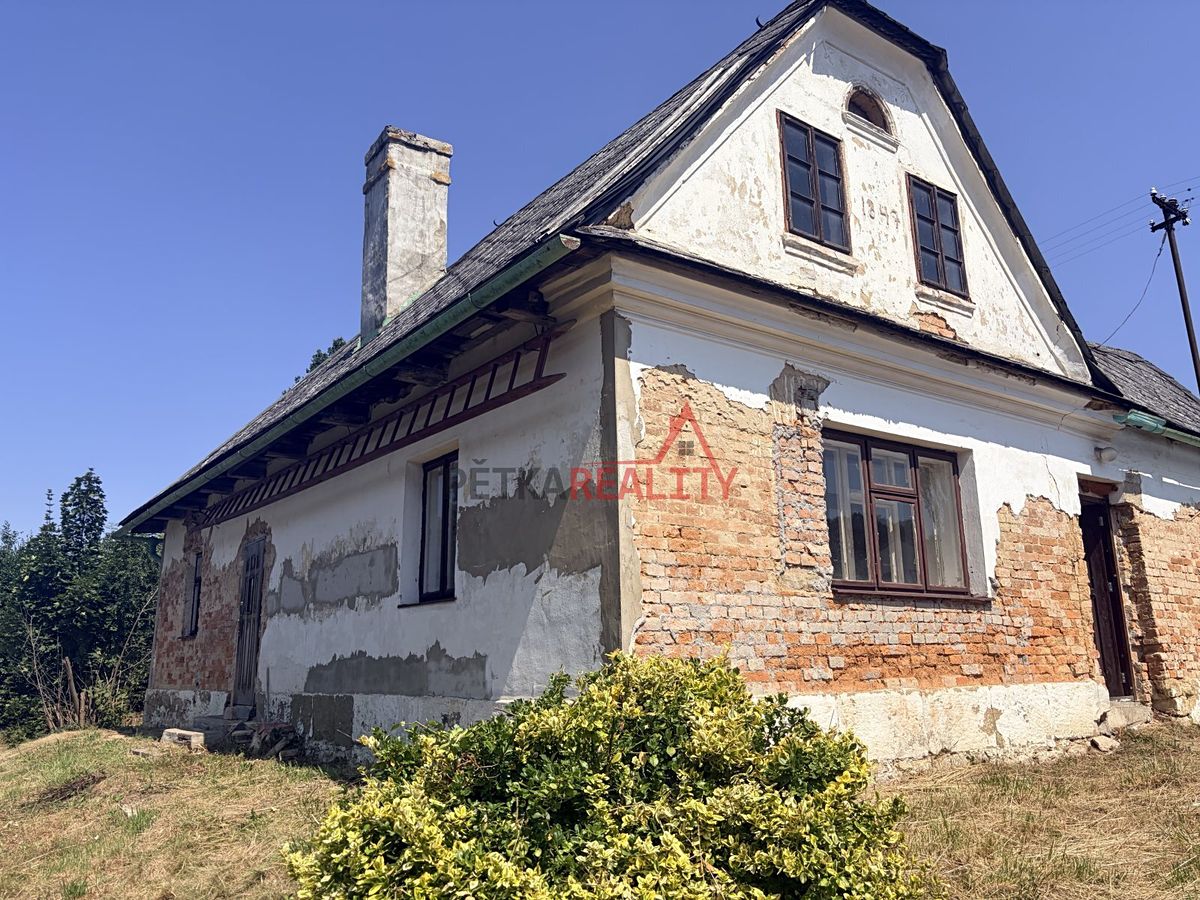Prodej rodinného domu 140 m², pozemek 581 m² – fotografie 2