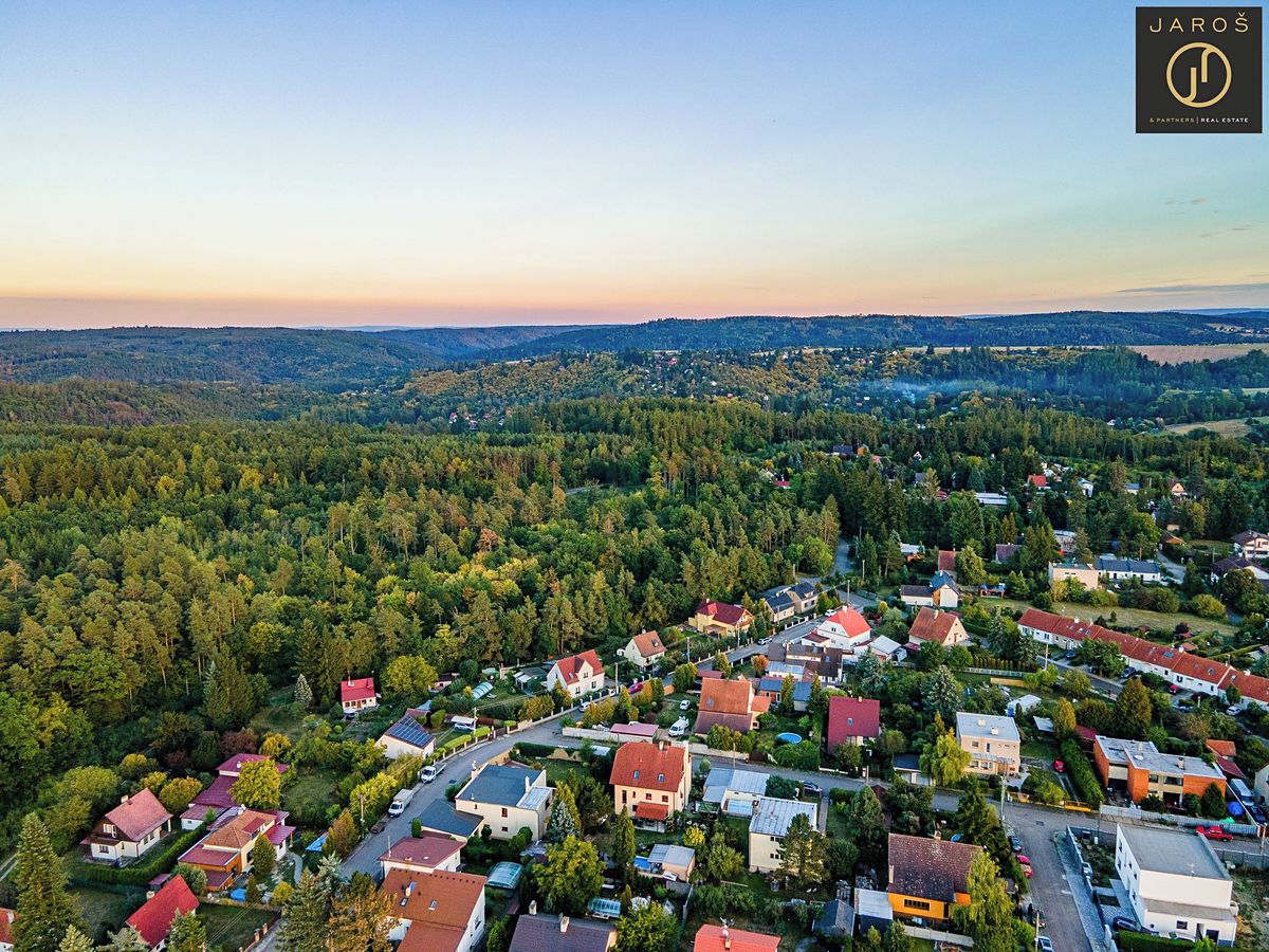 Prodej rodinného domu 400 m², pozemek 1226 m² – fotografie 5