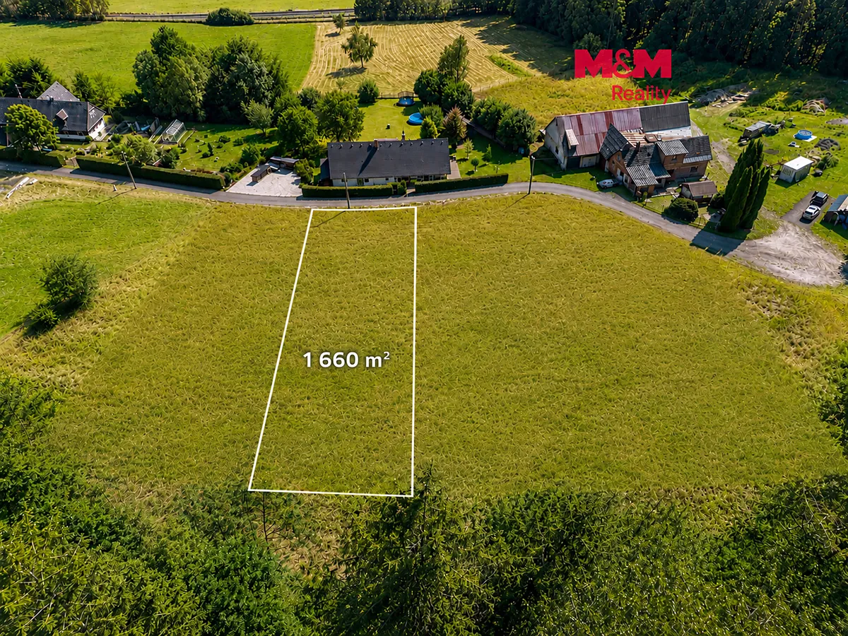 Prodej stavebního pozemku 1660 m²