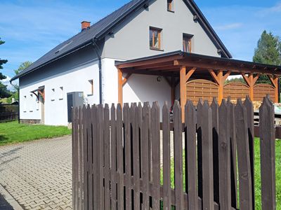 Pronájem rodinného domu 260 m², pozemek 3000 m²