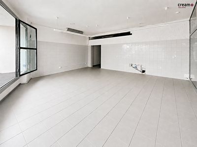 Pronájem obchodního prostoru 94 m²