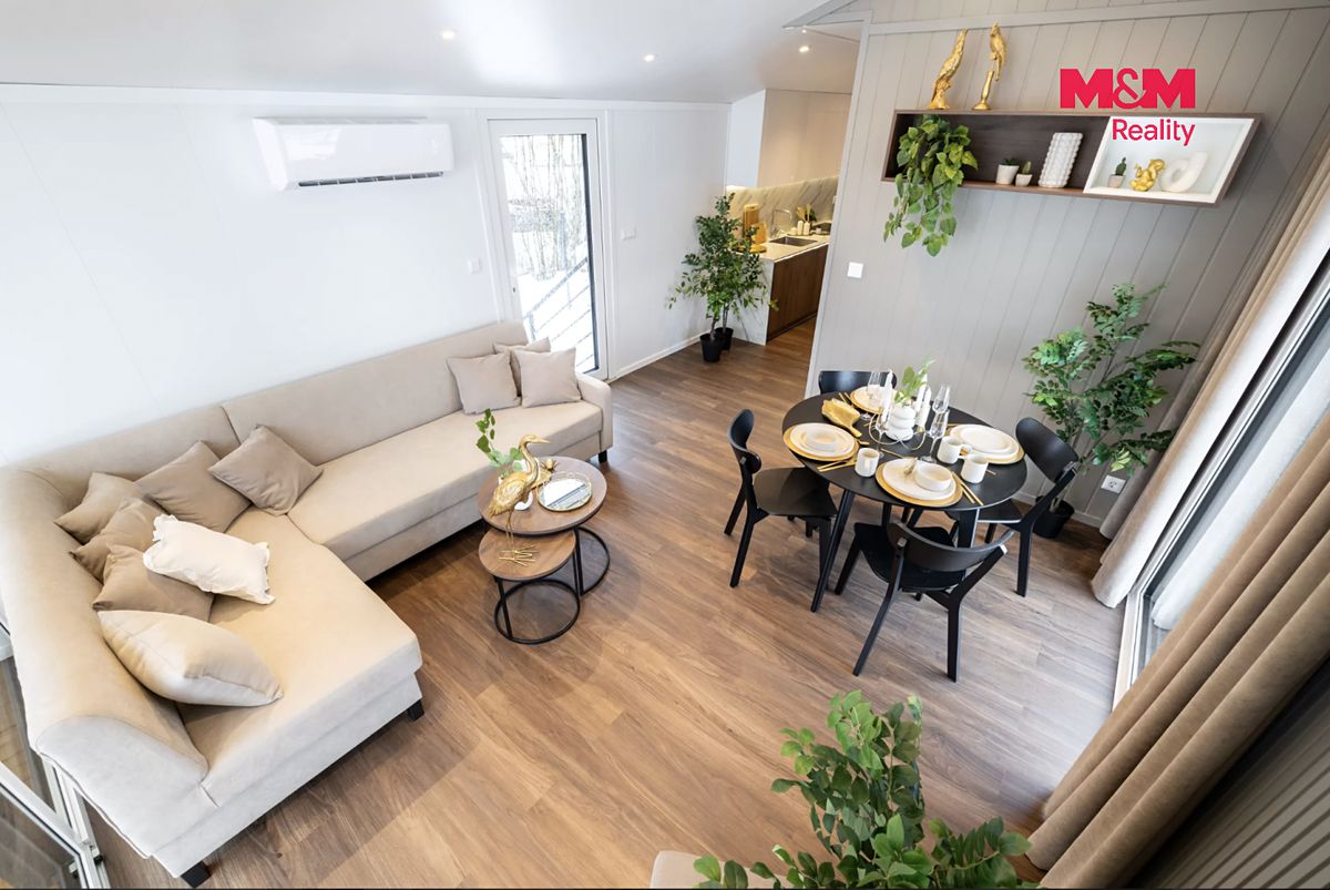 Prodej rodinného domu 58 m², pozemek 1426 m² – fotografie 2