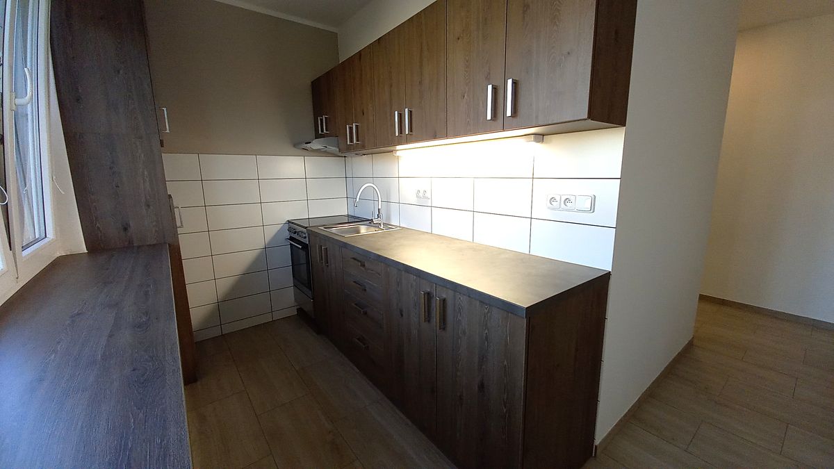 Prodej bytu 2+1 54 m², Otrokovice – fotka 1 z 3