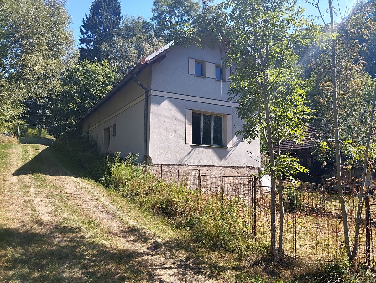 Prodej rodinného domu 90 m², pozemek 411 m² – fotografie 3