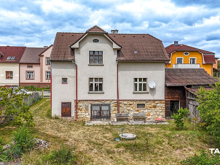 Prodej domu, 186 m² (1 z 35)