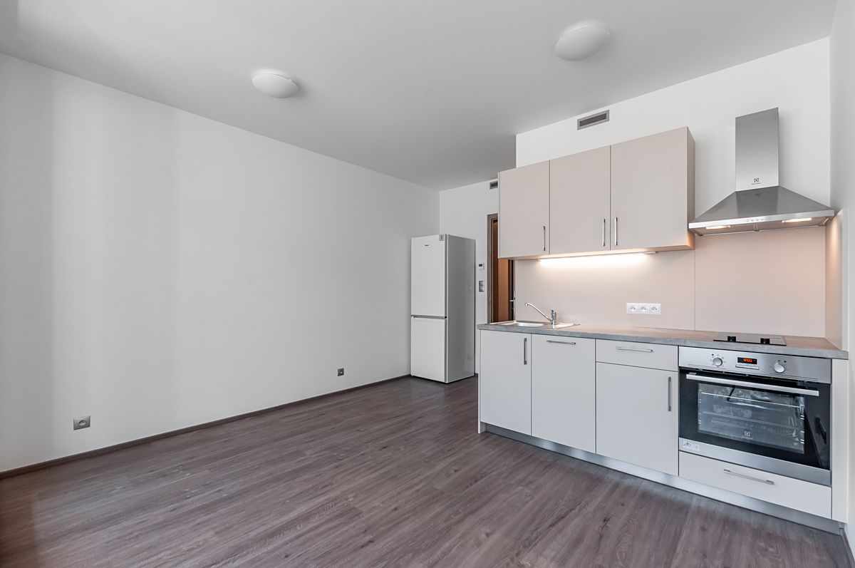Pronájem bytu 1+kk 28 m²