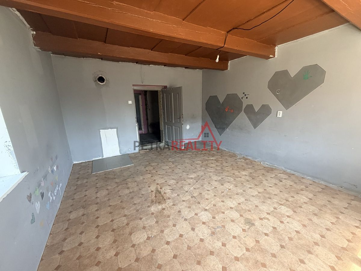 Prodej rodinného domu 140 m², pozemek 581 m² – fotografie 4