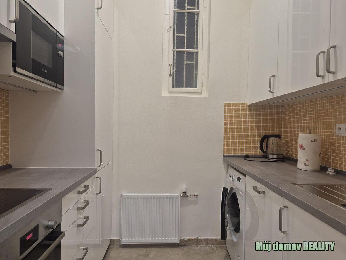 Pronájem bytu 1+1 31 m² – fotografie 2