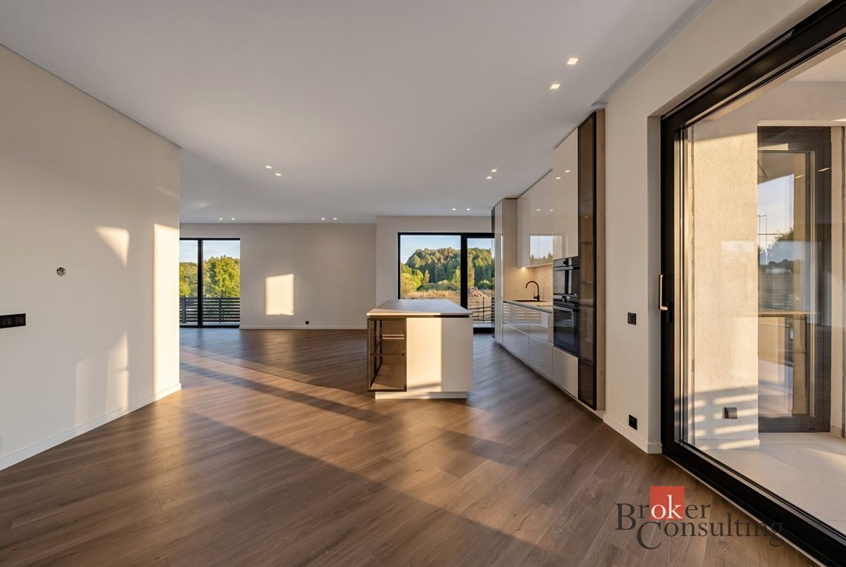 Prodej rodinného domu 220 m², pozemek 686 m² – fotografie 5