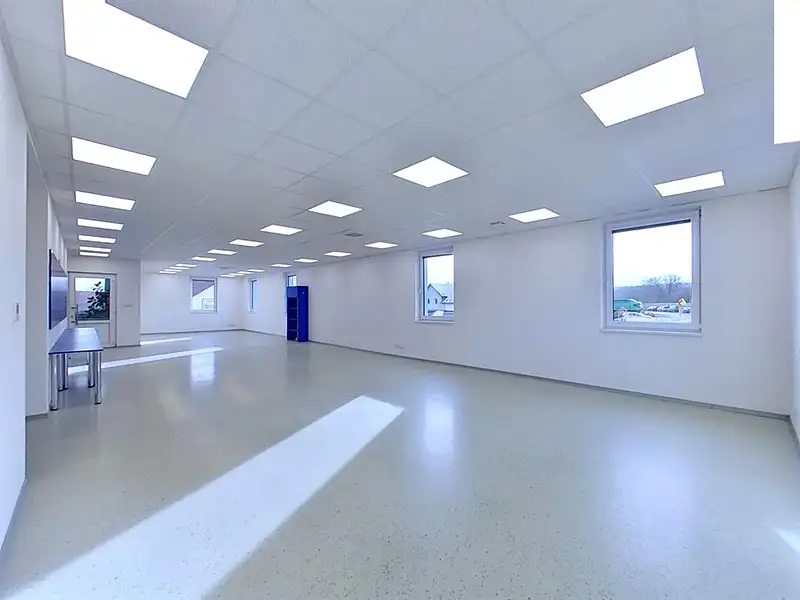 Pronájem obchodního prostoru 130 m², Valy – náhled fotky 1