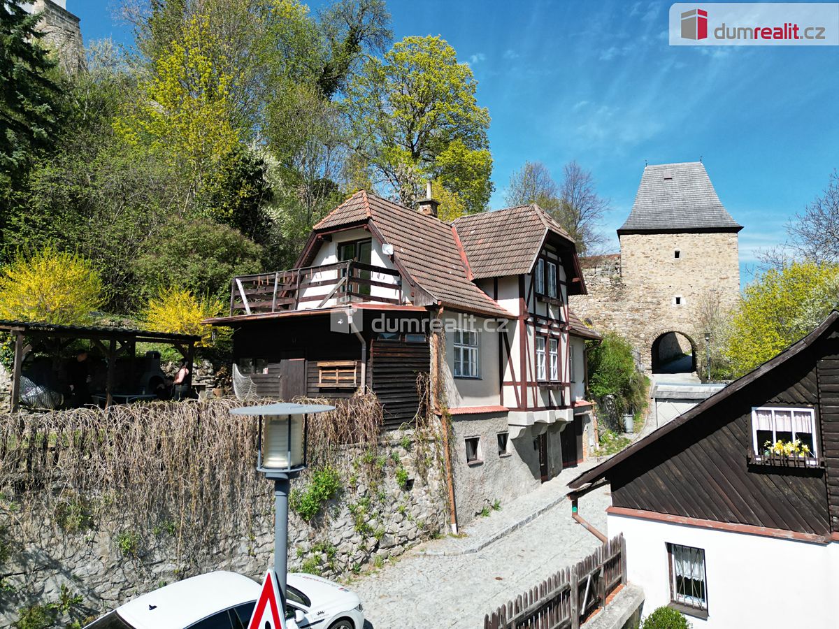 Prodej rodinného domu 99 m², pozemek 233 m² – fotografie 3