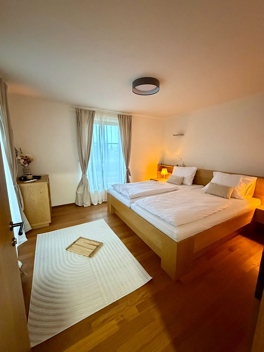 Pronájem bytu 5+kk 154 m²