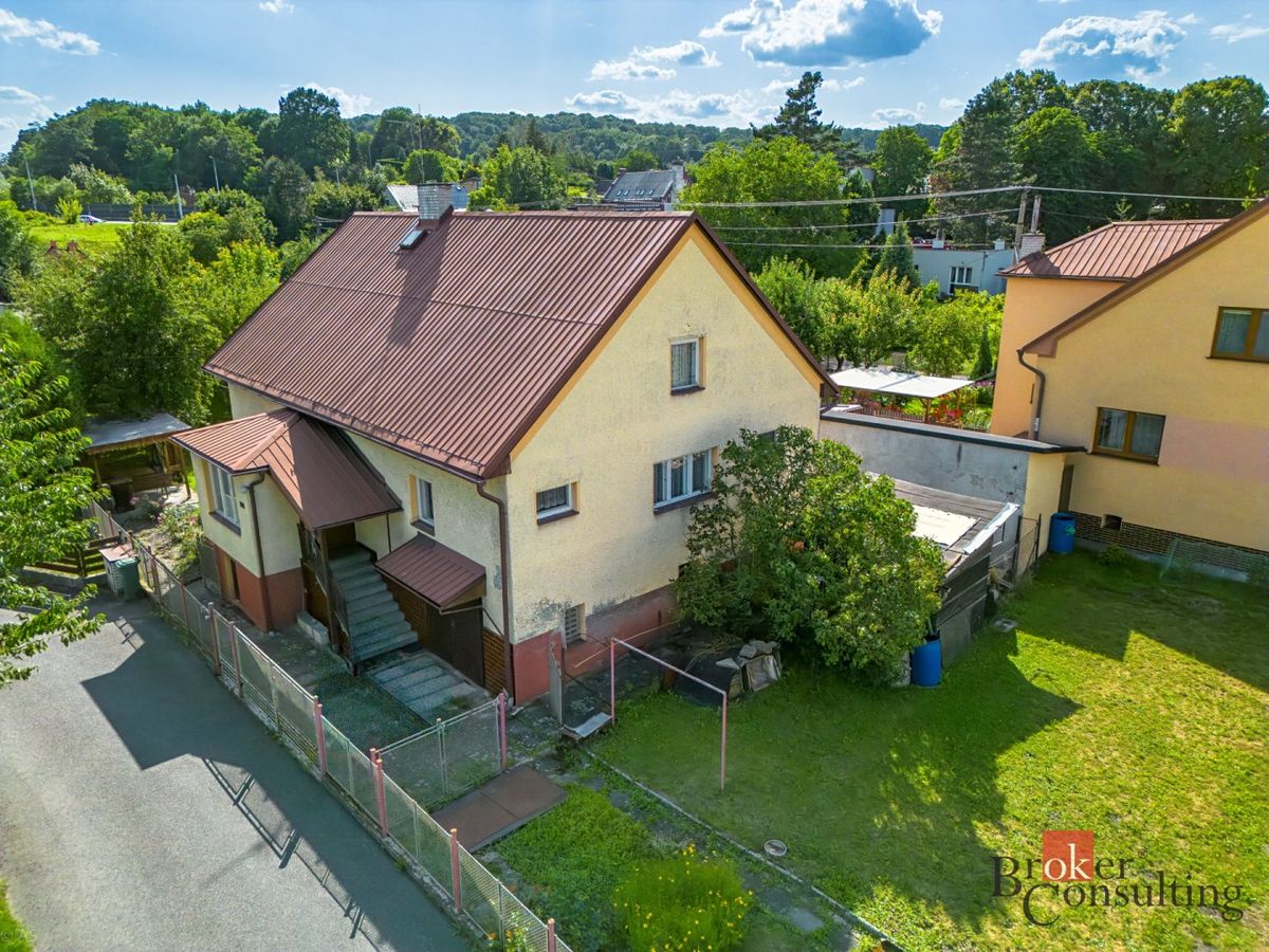 Prodej rodinného domu 300 m², pozemek 768 m²